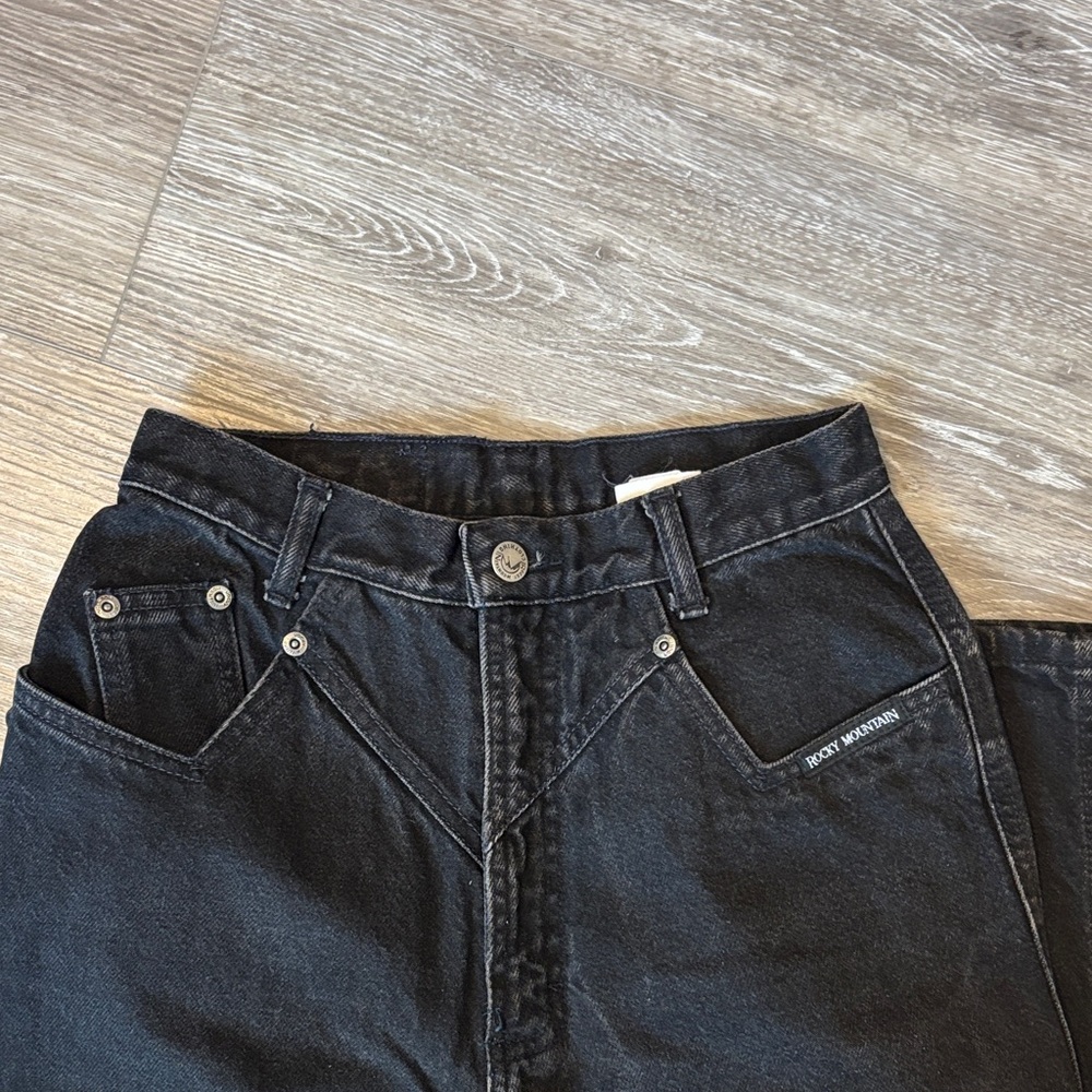 Rocky Mountain Ladies Black High Rise Rockies Jeans